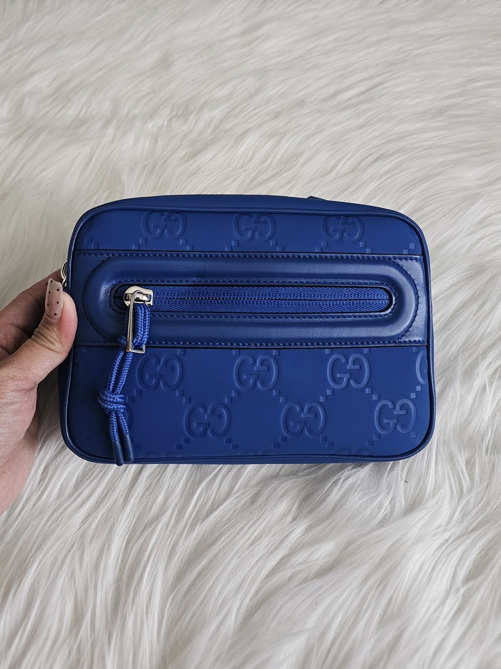 Gucci Edge Mini Slingbag
